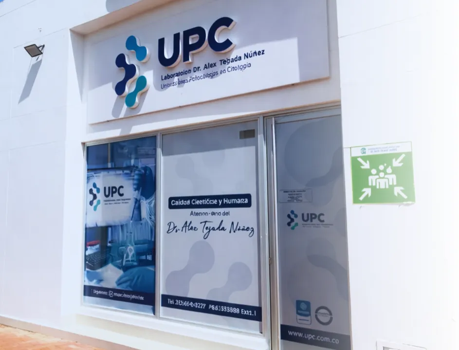 Fachada de la sede Las Ramblas de UPC Laboratorios en Cartagena de Indias